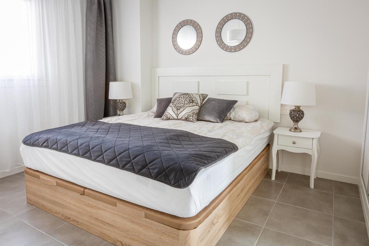 Sunny Apartment In Denia With Outdoor Swimming Pool And Garage Parking Place Included, 300M From The Sandy Beach Eksteriør billede